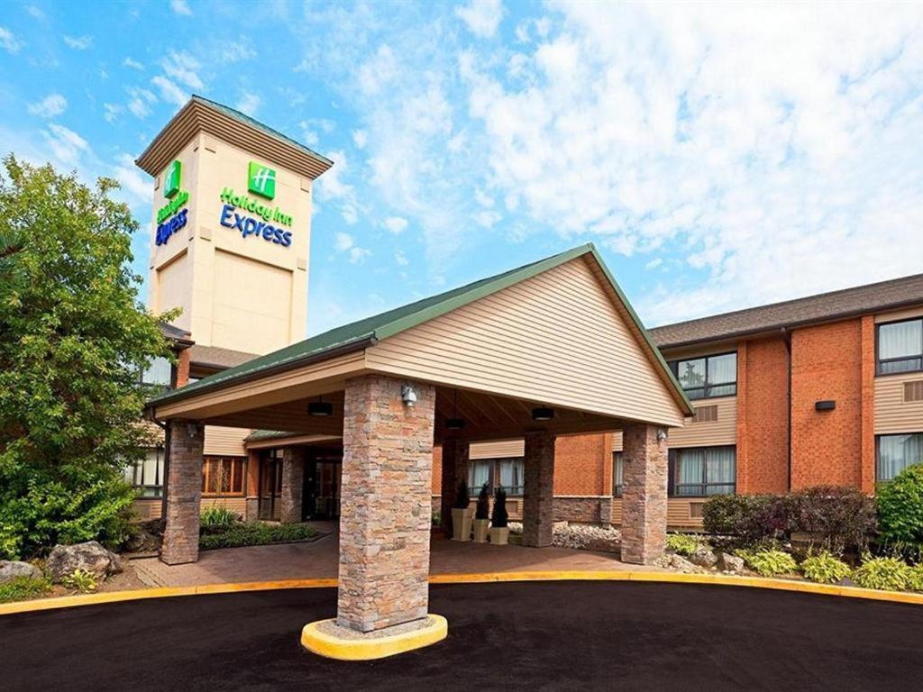 Holiday Inn Express Toronto East - Scarborough By Ihg Εξωτερικό φωτογραφία