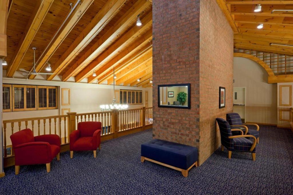 Holiday Inn Express Toronto East - Scarborough By Ihg Εξωτερικό φωτογραφία