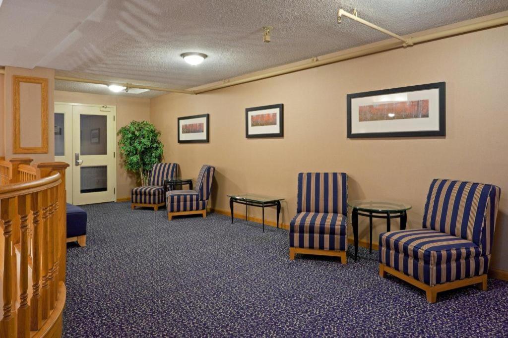 Holiday Inn Express Toronto East - Scarborough By Ihg Εξωτερικό φωτογραφία