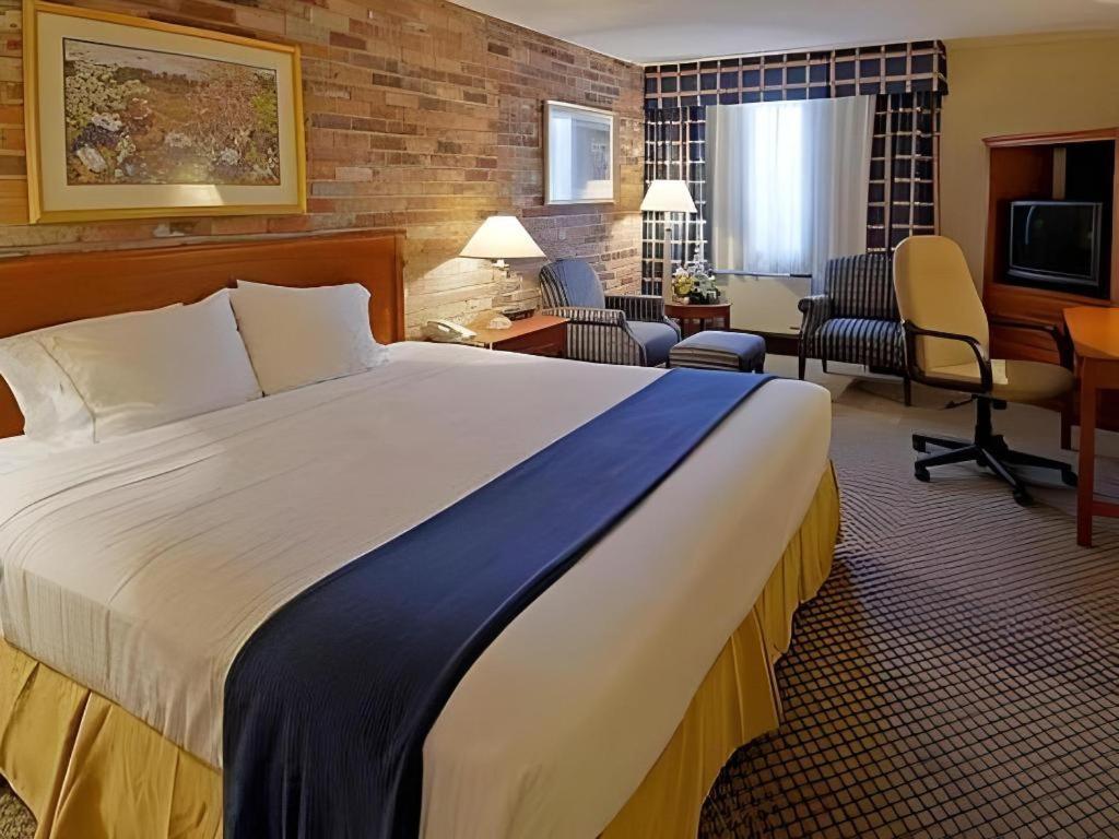 Holiday Inn Express Toronto East - Scarborough By Ihg Εξωτερικό φωτογραφία