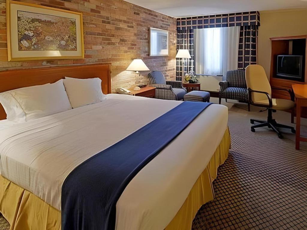 Holiday Inn Express Toronto East - Scarborough By Ihg Εξωτερικό φωτογραφία