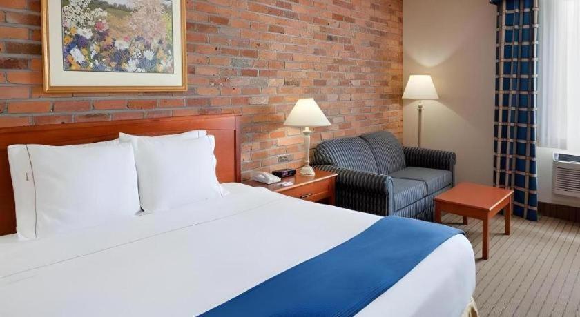 Holiday Inn Express Toronto East - Scarborough By Ihg Εξωτερικό φωτογραφία